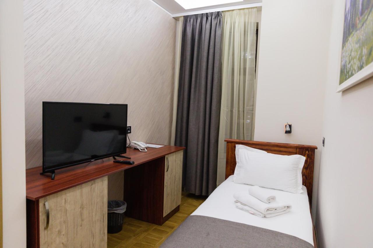Pančevo Hotel Kutko מראה חיצוני תמונה