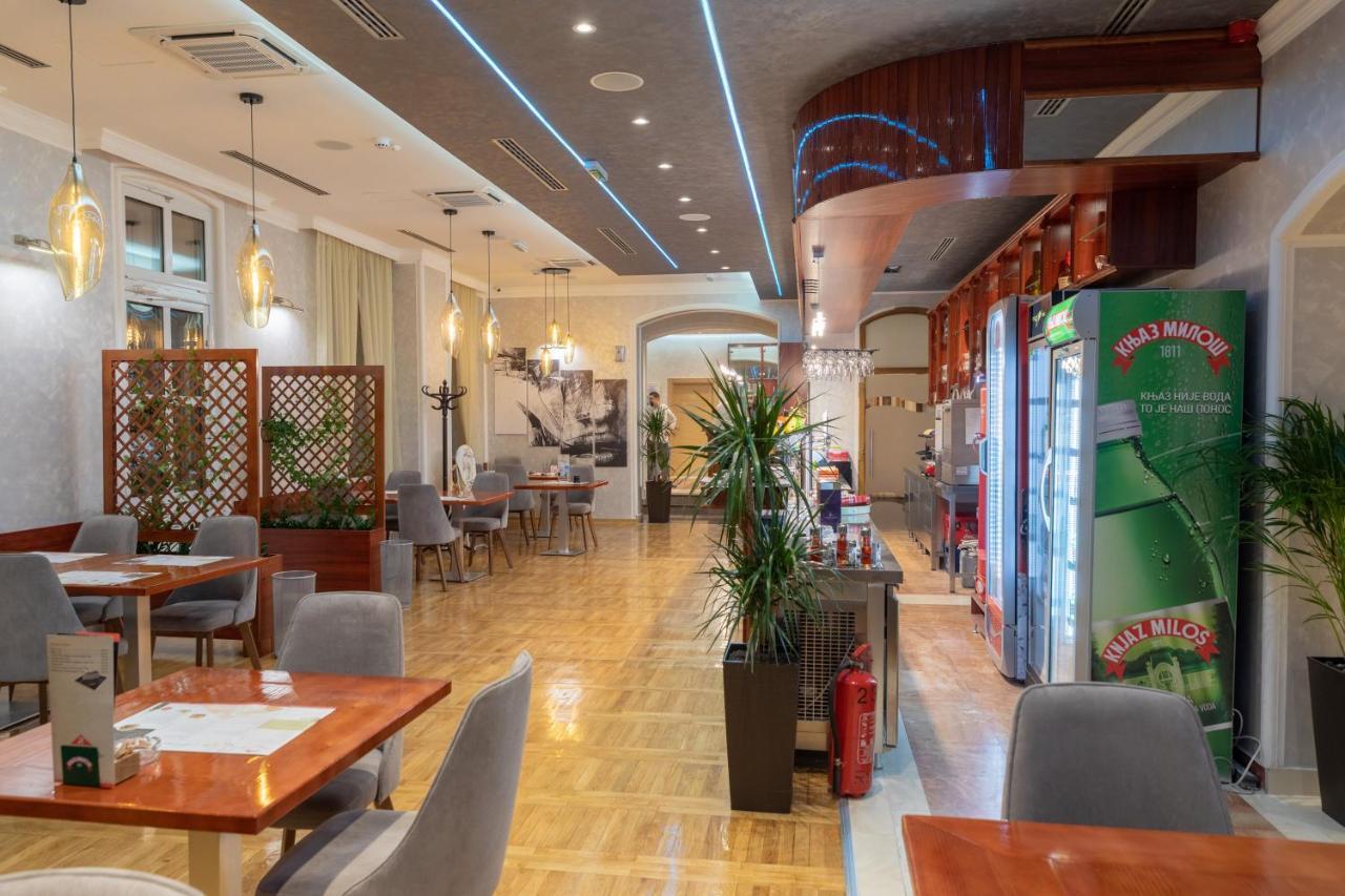 Pančevo Hotel Kutko מראה חיצוני תמונה