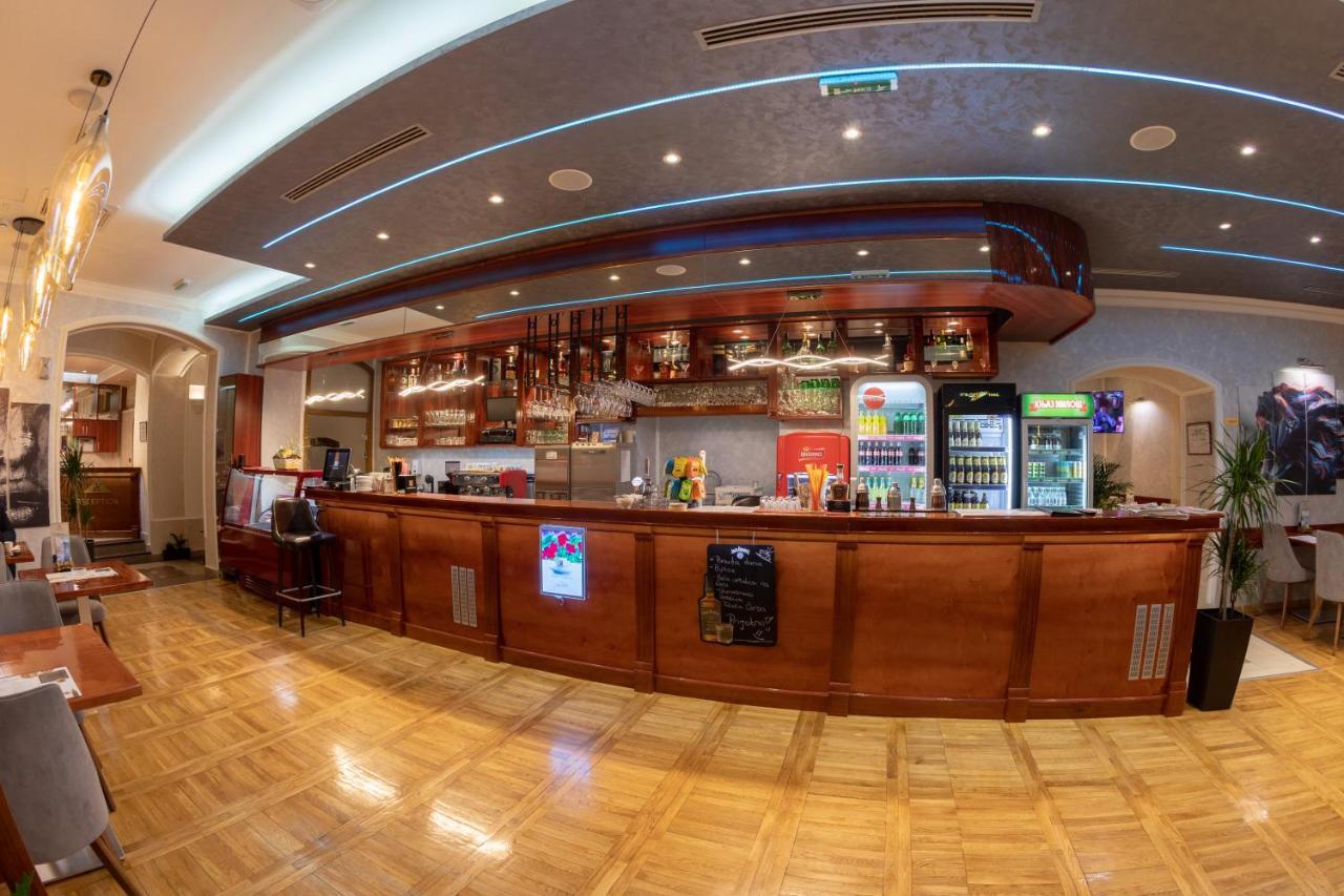 Pančevo Hotel Kutko מראה חיצוני תמונה