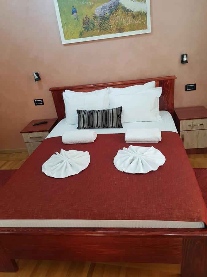 Pančevo Hotel Kutko מראה חיצוני תמונה