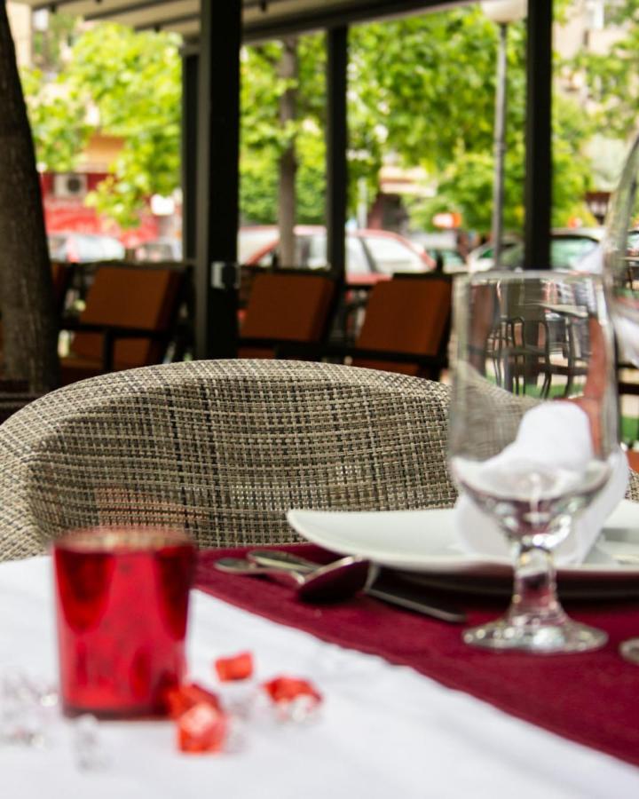Pančevo Hotel Kutko מראה חיצוני תמונה